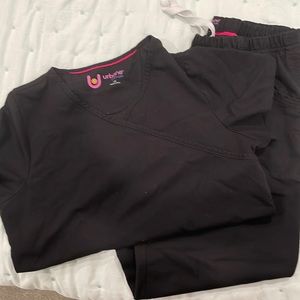 Urbane Ultimate scrub set black size large